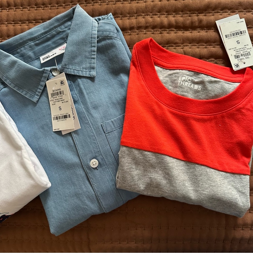 NWT Boys Epic Threads Red & grey baseball type short sleeve shirt, Size …